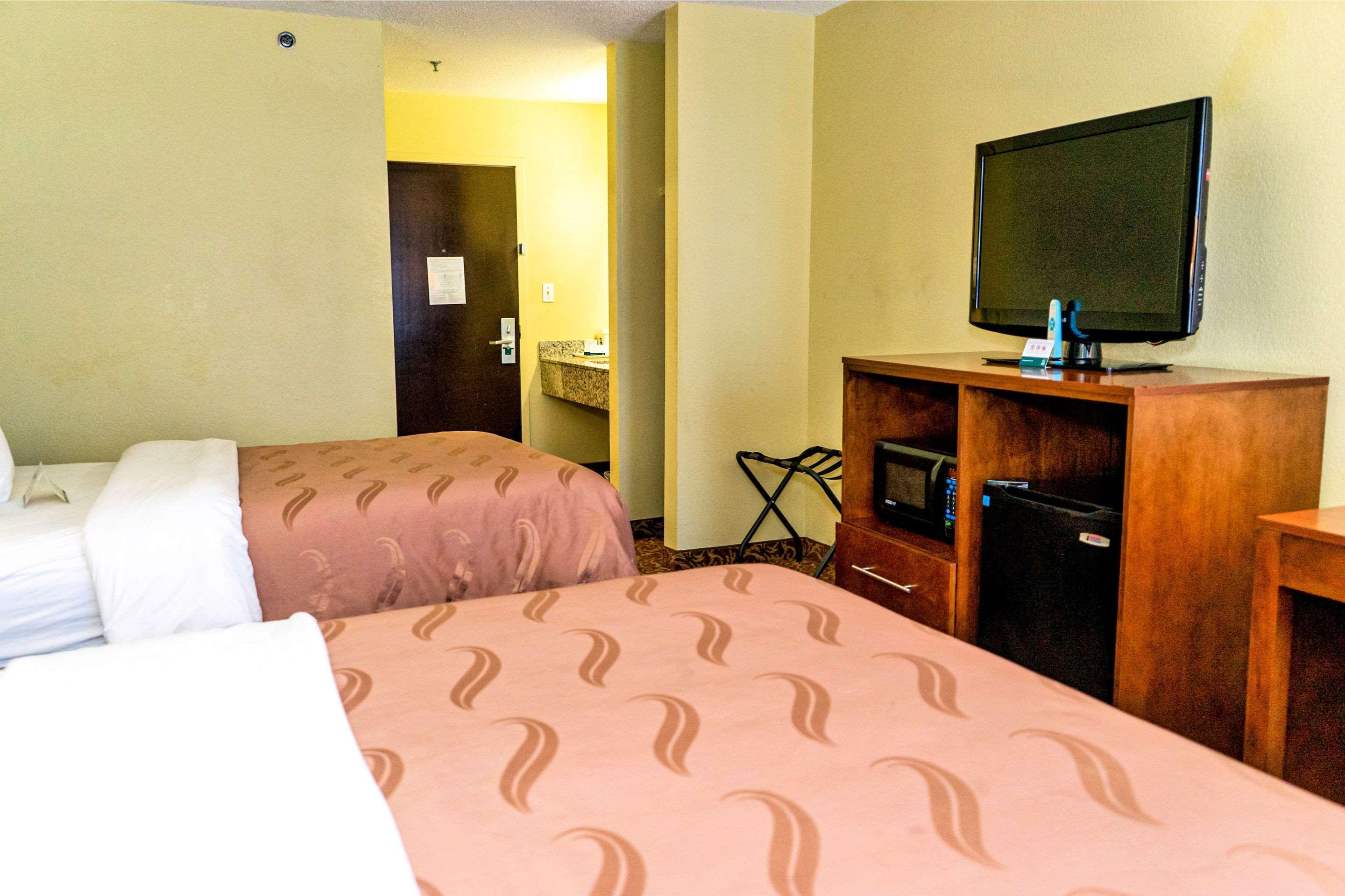 Quality Inn Whiteville North Екстер'єр фото