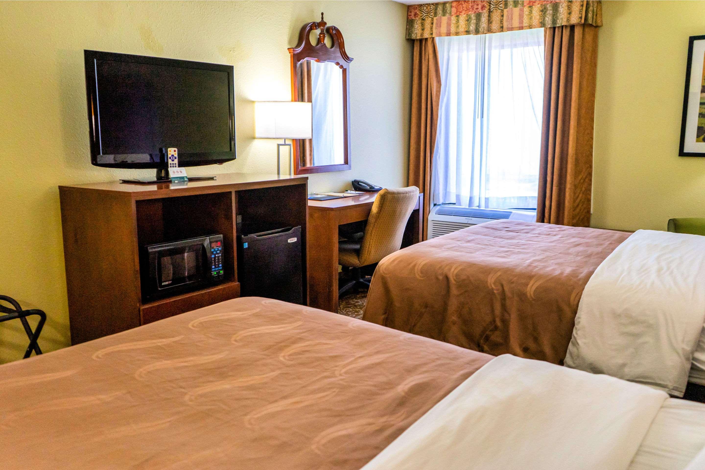 Quality Inn Whiteville North Екстер'єр фото
